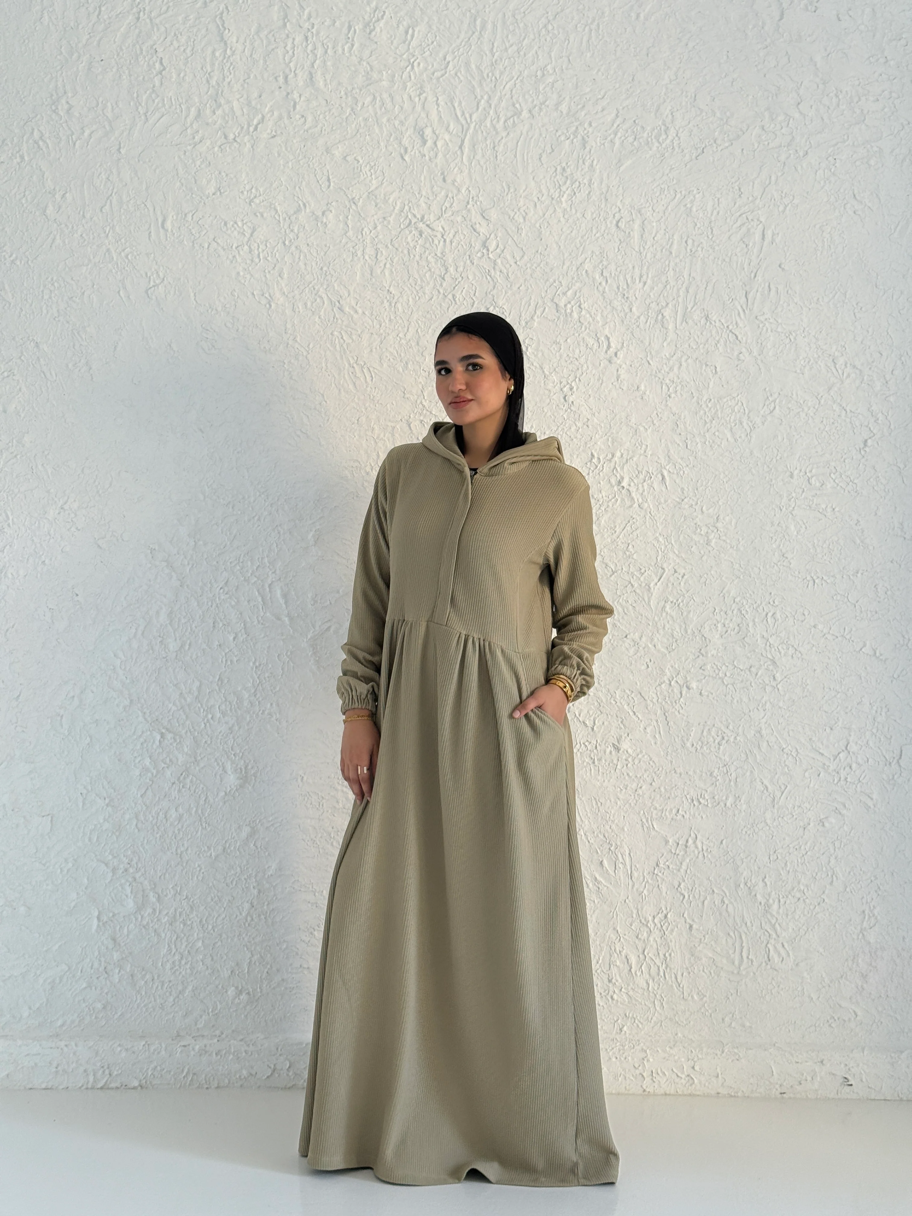 EILEEN - Image 13